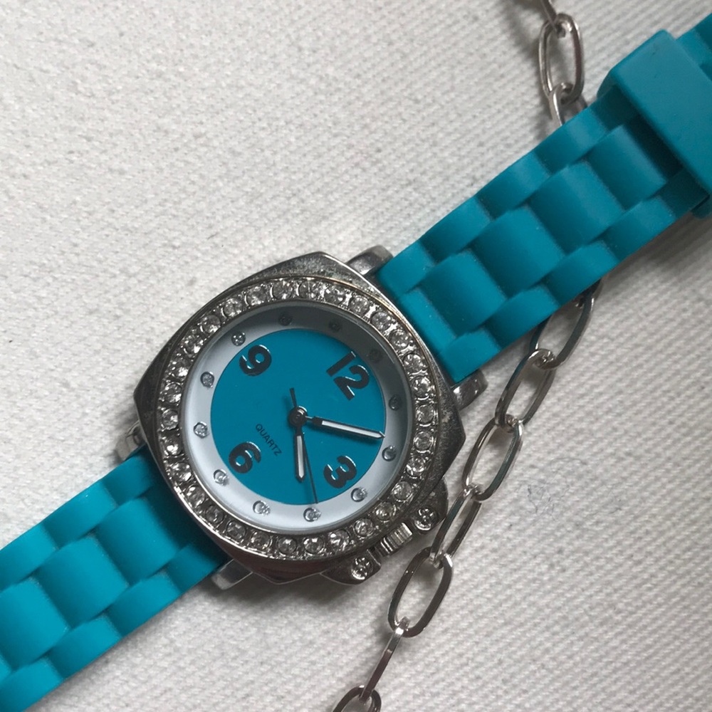 Free piece of jewelry with any purchase
